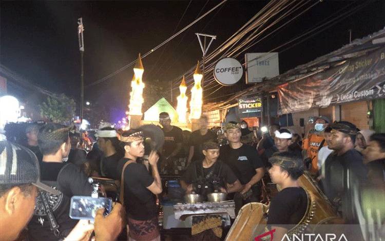 Musik Baleganjur Khas Bali Ramaikan Takbiran di Kampung Islam Kepaon