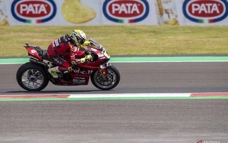 Bautista Pertahankan Posisi Terdepan di FP 1 dan 2 WSBK Assen