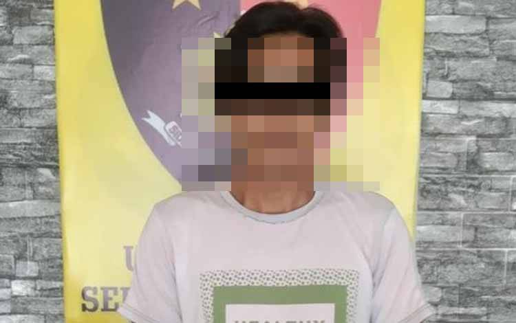 Seorang Pria Tega Aniaya Kakak Kandung dengan Senjata Tajam