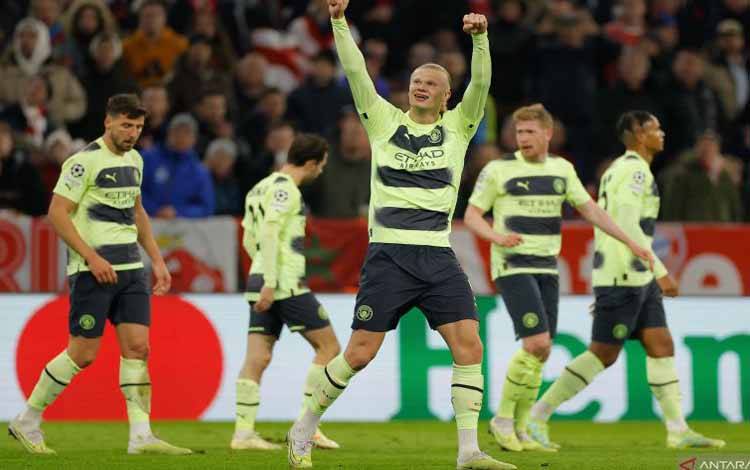 Manchester City Pangkas Jarak dengan Arsenal Usai Menang 4-1