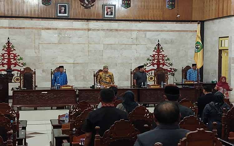 DPRD Kapuas Paripurna Penyampaian Rekomendasi Pansus LKPj Bupati 2022