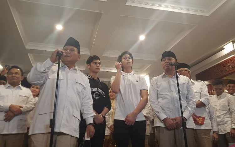 Prabowo Tanggapi Isu Iwan Bule Maju ke Pilkada Jabar