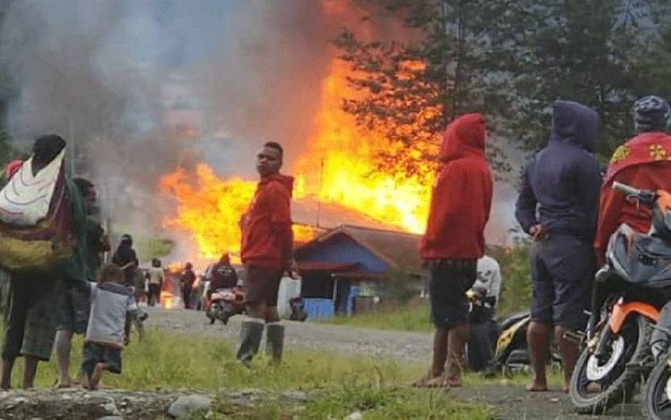 Kapolda Papua Sebut KKB Bakar Rumah Warga di Ilaga