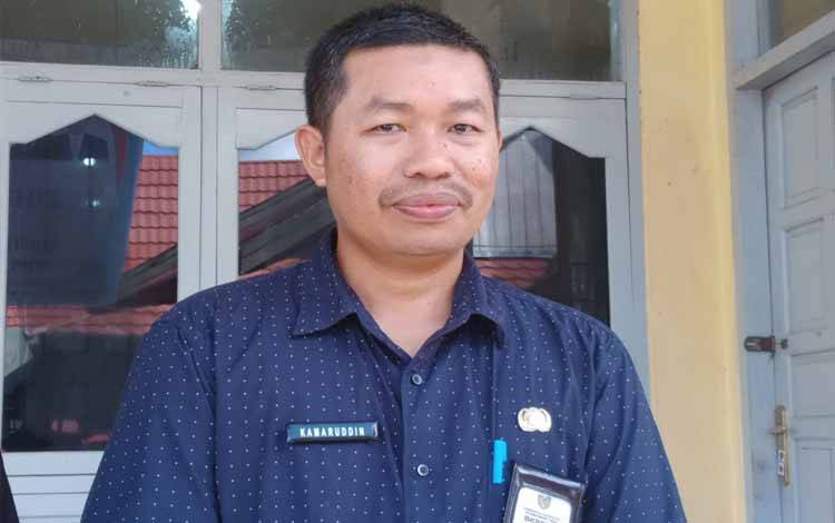 Pelaksana tugas (Plt.) Kepala BKPSDM Kabupaten Kotawaeingin Timur, Kamaruddin Makalepu. (FOTO: DEWIP)?