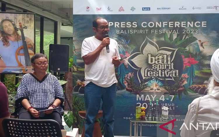 I Made Gunarta, Co-Founder Balispirit Festival, sedang menjelaskan Balispirit Festival 2023. ANTARA/Adi Lazuardi