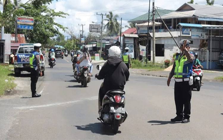 Jelang Berakhirnya Operasi Ketupat Telabang, Personel Satlantas Polres Kapuas Tetap Disiagakan