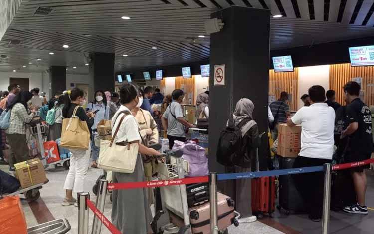Juanda Layani 50 Ribu Penumpang saat Arus Balik
