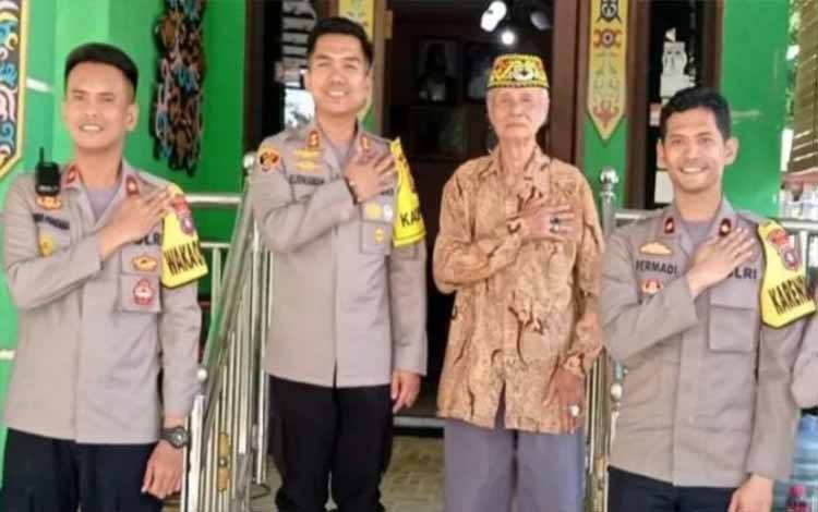 Perkuat Silaturahmi, Kapolres Kapuas Sambangi Tokoh Adat Dayak?