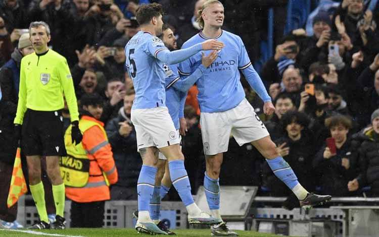 Menang 3-0 atas West Ham, Manchester City kembali ke Puncak Klasemen