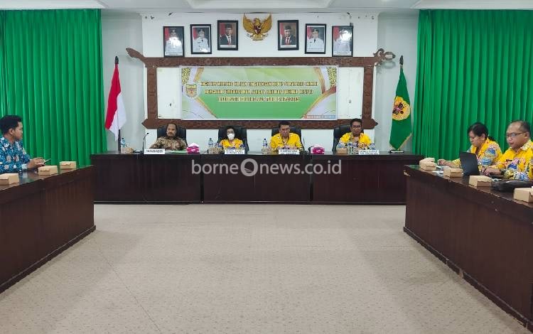 DLHKP Gunung Mas Gelar Kick Off Meeting KLHS RPJMD 2025-2045