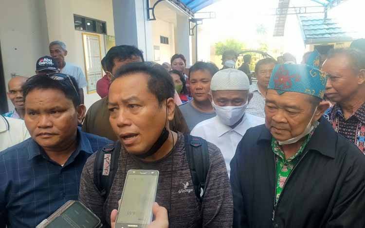 Korban Mafia Tanah Ucapkan Syukur atas Putusan Sela Pengadilan Negeri Palangka Raya