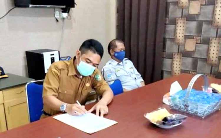 Pemberhentian Perangkat Desa Harus Sesuai Dengan Peraturan Yang Berlaku