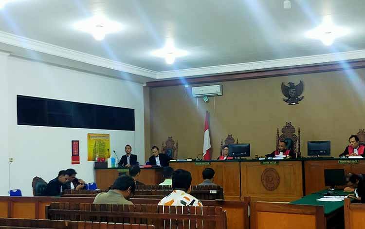 Dinyatakan Tidak Terbukti, Tiga Terdakwa Dugaan Tipikor Disdik Gumas Divonis Bebas?
