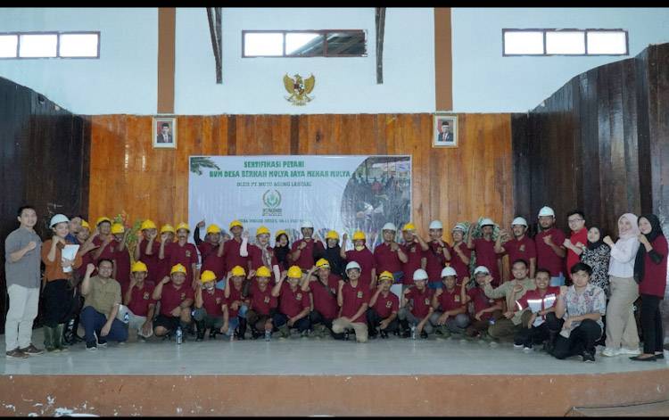 Petani Sawit Swadaya Binaan SSMS dan Ecogreen Menggelar Audit untuk MEncapai Target Sertifikat RSPO 2023