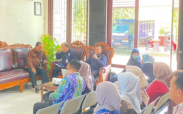 Dispursip Seruyan Sosialisasi Pengelolaan Kearsipan