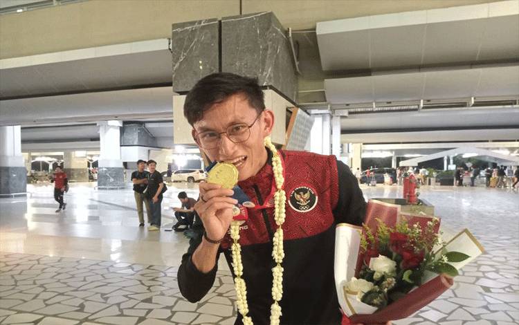 Hendro Yap Tidak Salahkan Panitia Terkait Insiden Podium Mati Lampu
