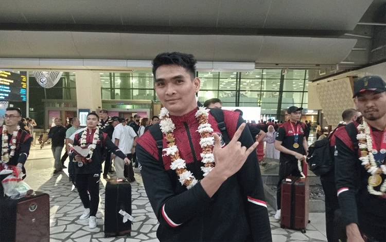Rivan Ajak Para Pemain Voli untuk Mencoba Bermain di Luar Negeri