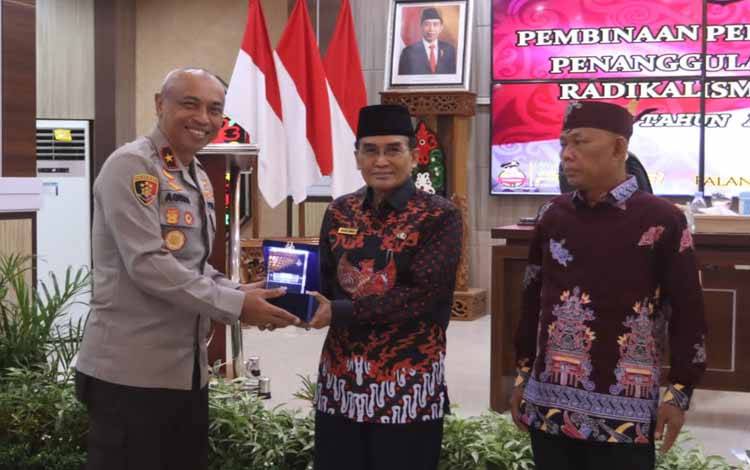 Polda Kalteng Adakan Pembinaan Pencegahan Radikalisme