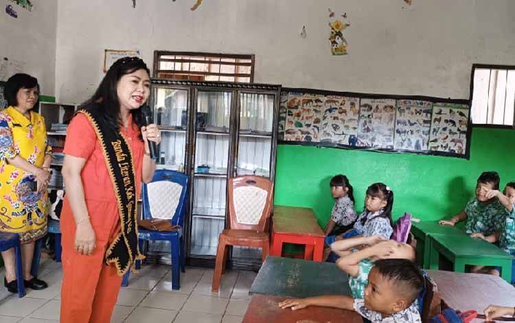 Bunda Literasi Gunung Mas Kunjungi TK Batu Palangka Kuala Kurun?