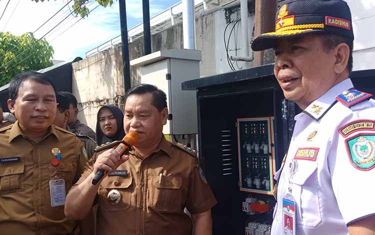 Lampu Lalu Lintas Tjilik Riwut-Wengga Metropolitan Diharapkan dapat Mengurangi Kecelakaan