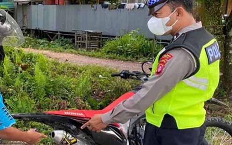 Warga Nanga Bulik Minta Polisi Tindak Tegas Pengguna Knalpot Bising ?
