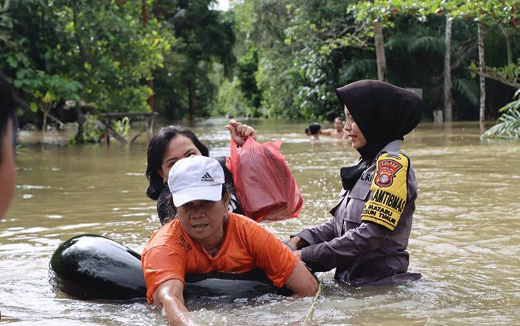 Polwan Polres Bartim ini Masuk 3 Besar Nominasi Hoegeng Awards