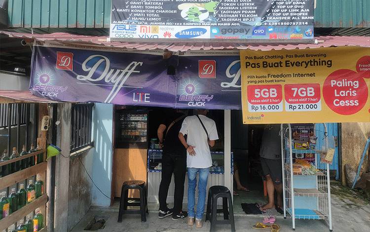 Sejumlah Warung Mengaku Jadi Korban Penipuan Sales Rokok Ilegal