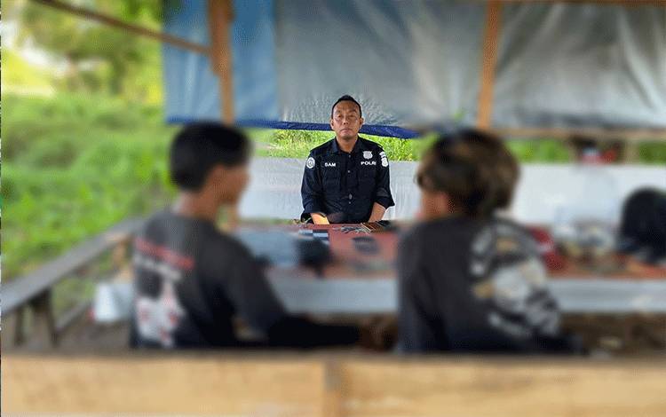Diancam Pacar Mantan, Gadis ini Curhat ke Polisi