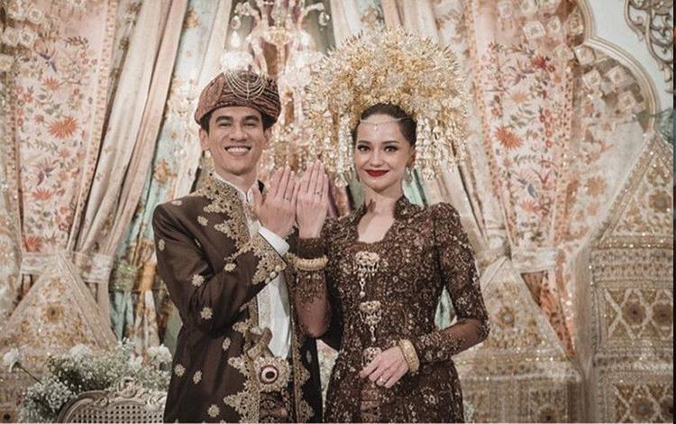 Enzy Storia Akhiri Masa Lajang dengan Molen Kasetra