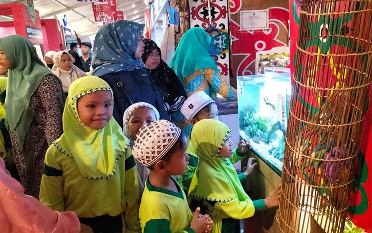 Dislutkan Kalteng Pastikan Udang Vaname di Kalteng Expo Didatangkan Langsung dari Sukamara