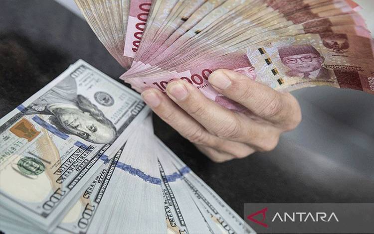 Rupiah Menguat Pada Akhir Perdagangan Jadi Rp14.890 per Dolar AS