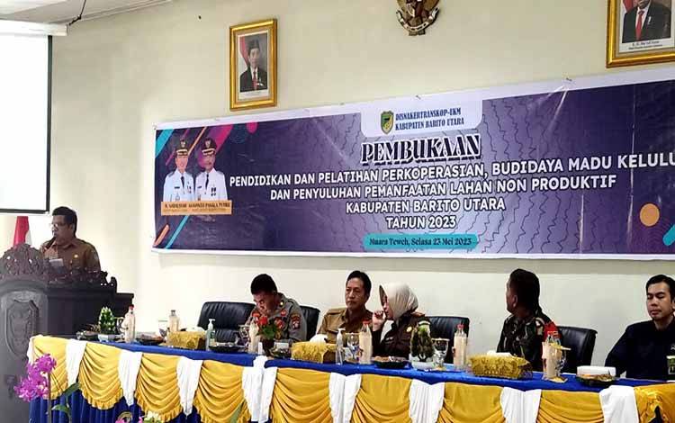 Disnakertranskop UKM Barito Utara Kembali Gelar Pelatihan Perkoperasian Madu Kelulut dan Penyuluhan Pemanfaatan Lahan Non Produktif