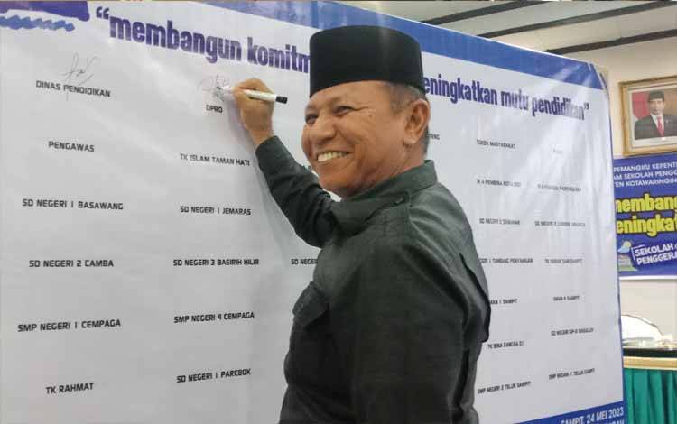 DPRD Kotim Dukung Peningkatan Mutu Pendidikan Melalui Sekolah Penggerak