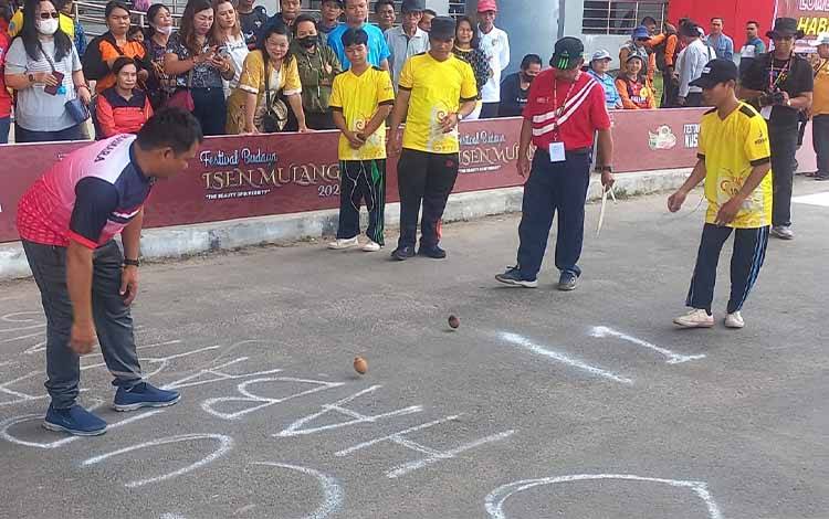 Lestarikan Habayang Melalui Lomba FBIM ?