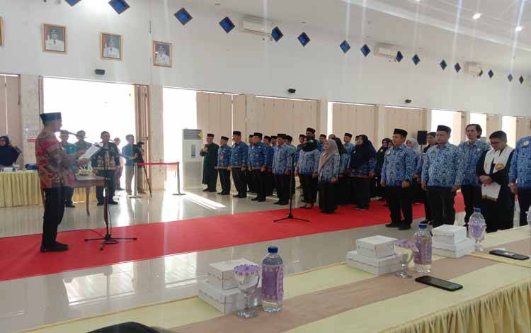 Bupati Sukamara Harapkan 32 Pejabat Baru Dilantik Tingkatkan Etos Kerja