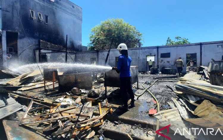 17 Toko di Aceh Besar Terbakar Diduga Akibat Percikan Api Selang Gas