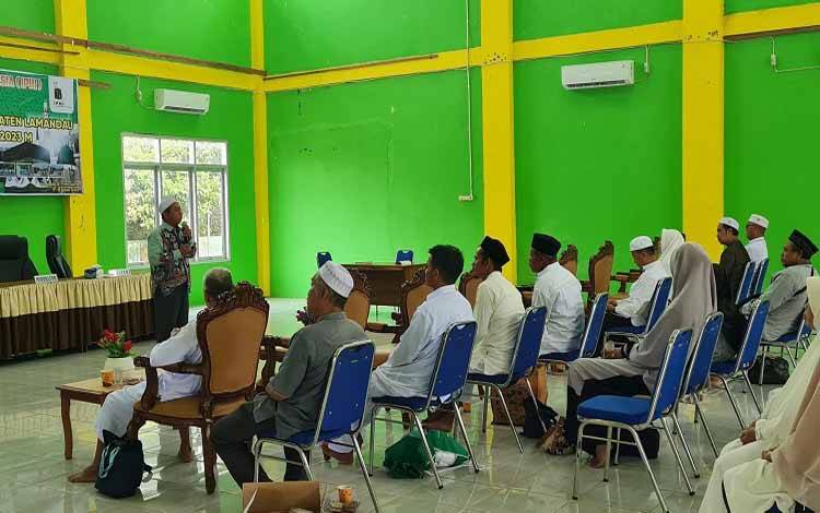 Calon Haji di Lamandau Diminta Disiplin Ikuti Rangkaian Ibadah