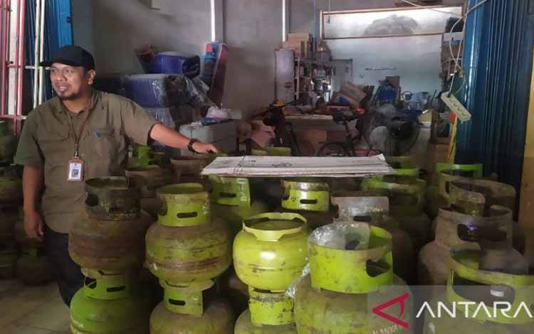 Pemko Palangka Raya Temukan Pangkalan Elpiji 3 Kg Jual di Atas HET