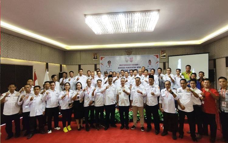 Kepala DPMD Kalteng Buka Musda APDESI Kalteng
