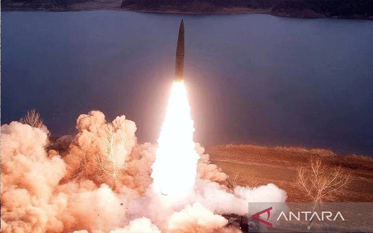 Militer Korsel: Wahana Peluncur Antariksa Korut Jatuh di Laut Kuning
