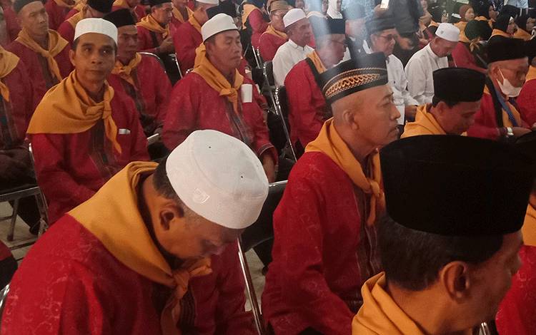 Bupati Kotim Minta Fasilitasi Jemaah Calon Haji dari Kobar yang Singgah di Sampit