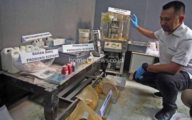 Pabrik Ekstasi Hasilkan 3.000 Butir dalam Setengah Jam