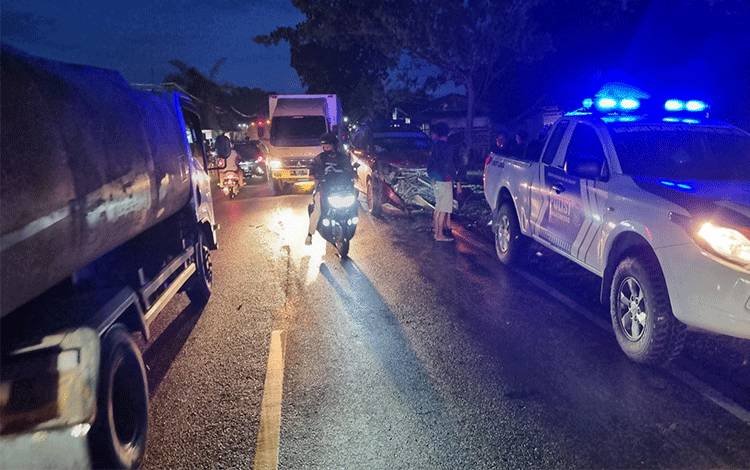 Pengendara Beat di Palangka Raya Luka di Kepala Akibat Tabrak Mobil Saat Menyalip