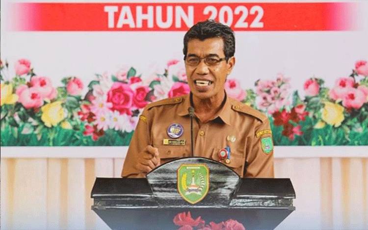 Kepala Dinas Pendidikan dan Kebudayaan (Disdikbud) Sukamara, Yunus.? (FOTO: NORHASANAH)