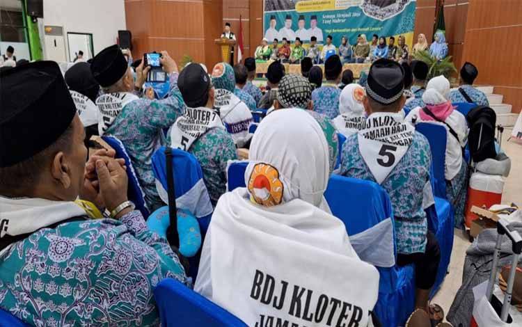 Kloter 7 Banjarmasin Penerbangan Terakhir Jemaah Haji Kapuas Sudah Diberangkatkan