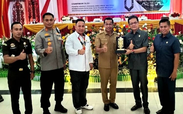Pansus RTRWP DPRD Kalteng Konsultasi Publik di Mura, Ini Tujuannya