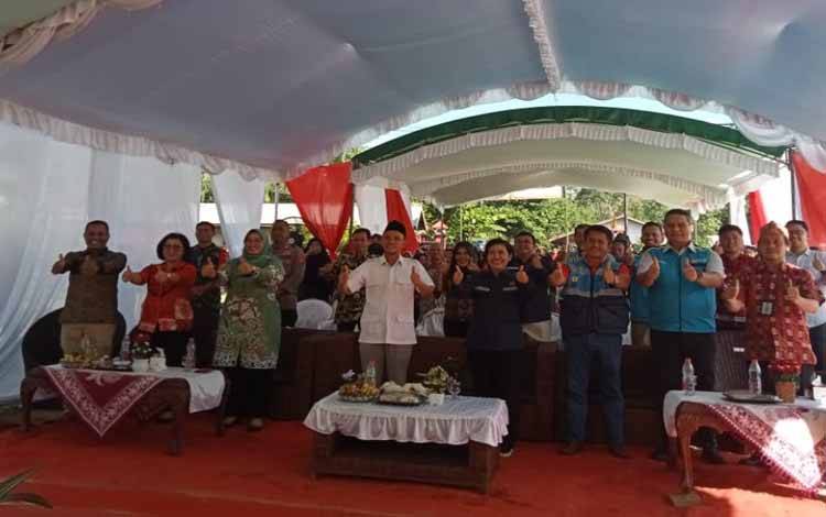 Peluncuran Program Bantuan Pasang Baru Listrik (BPBL) di Kelurahan Kota Besi Hulu, Sampit. (FOTO: IST)