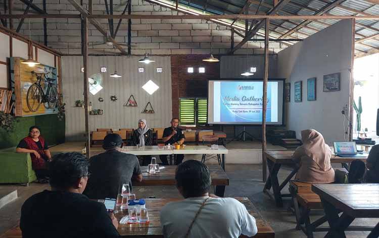 Jalin Silaturahmi dengan Jurnalis, Bawaslu Kapuas Gelar Media Gathering