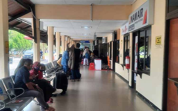Suasana di Bandara Iskandar Pangkalan Bun. (FOTO: DANANG)