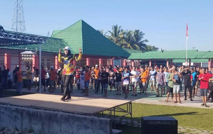 Rutan Kelas IIB Kuala Kapuas Gelar Senam Bersama Warga Binaan?